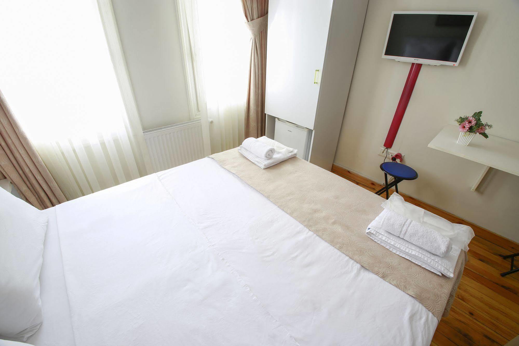 Lale Inn Ortakoey Istanbul Ngoại thất bức ảnh